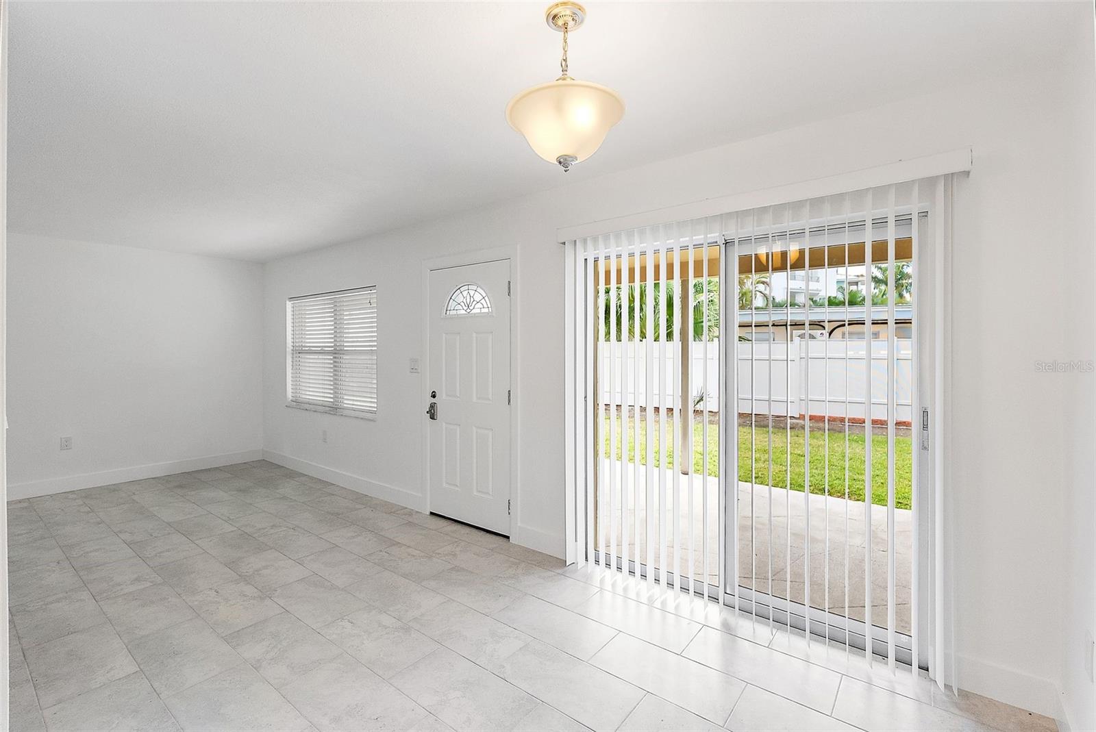 OUTRIGGER THE CONDO - Residential