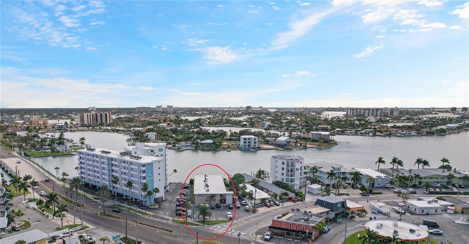 OUTRIGGER THE CONDO - Residential