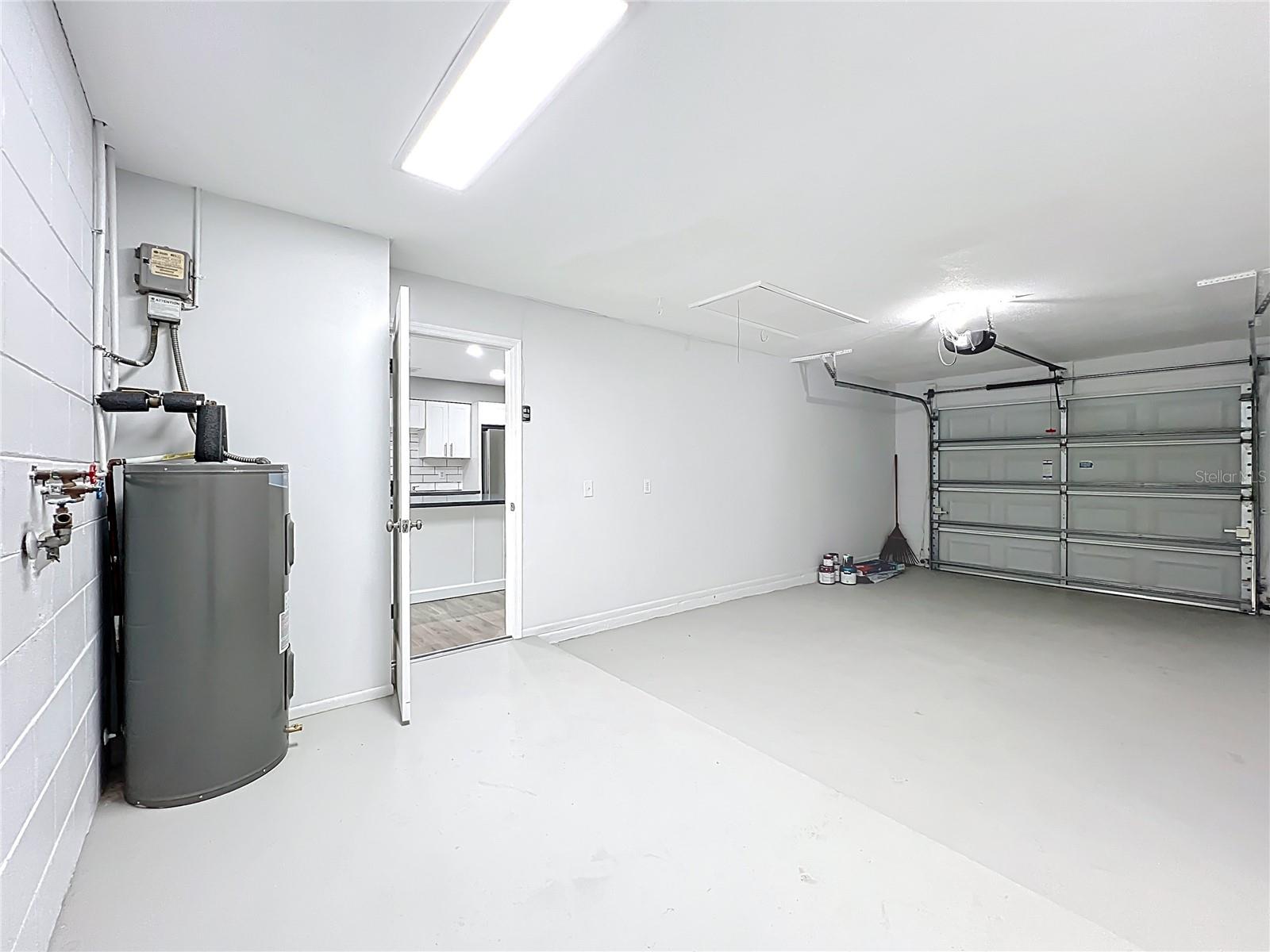 RIVERSIDE COVE - Residential