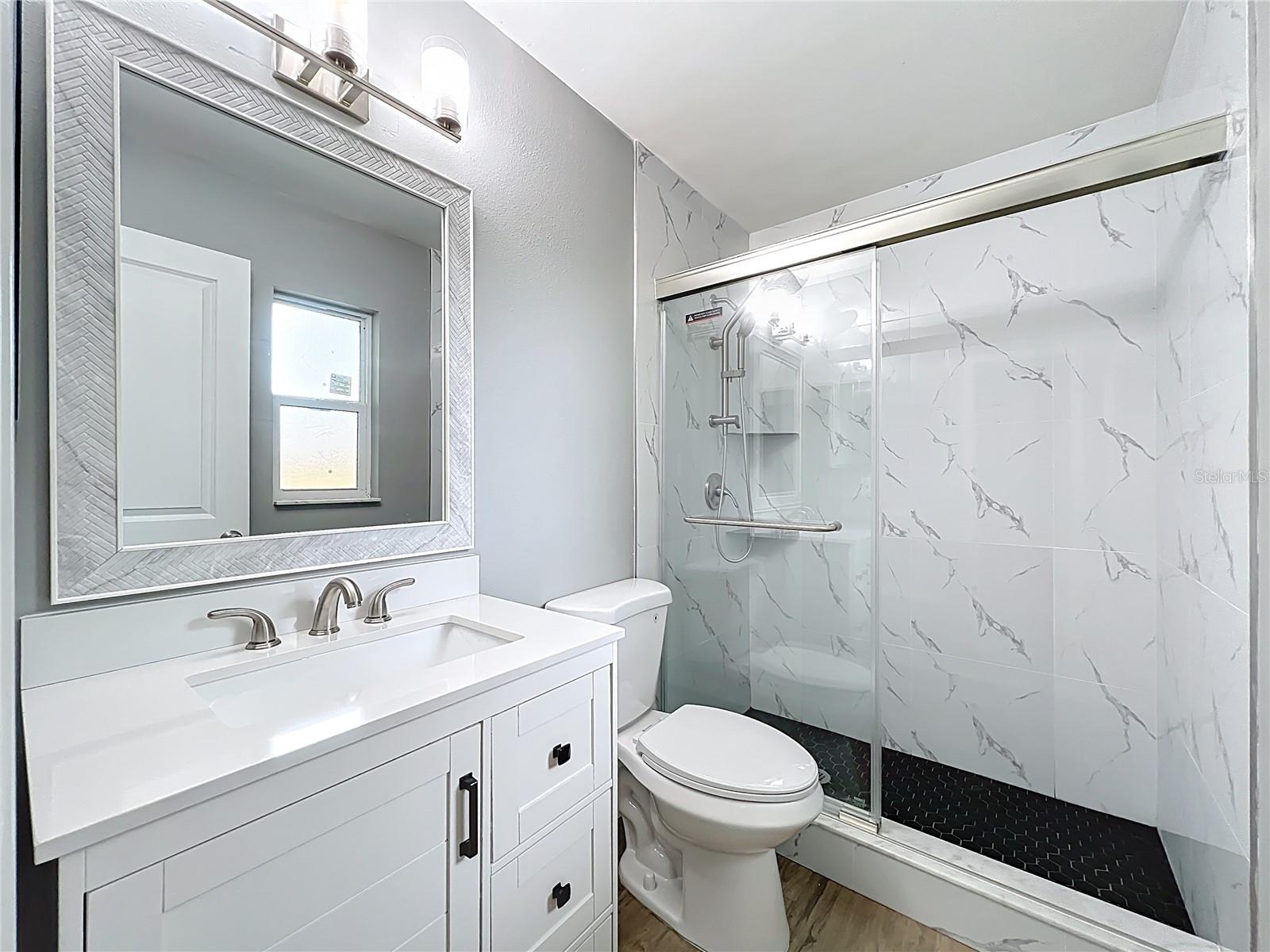 RIVERSIDE COVE - Residential