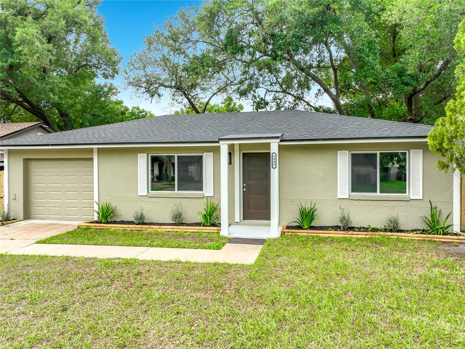 RIVERSIDE COVE - Residential