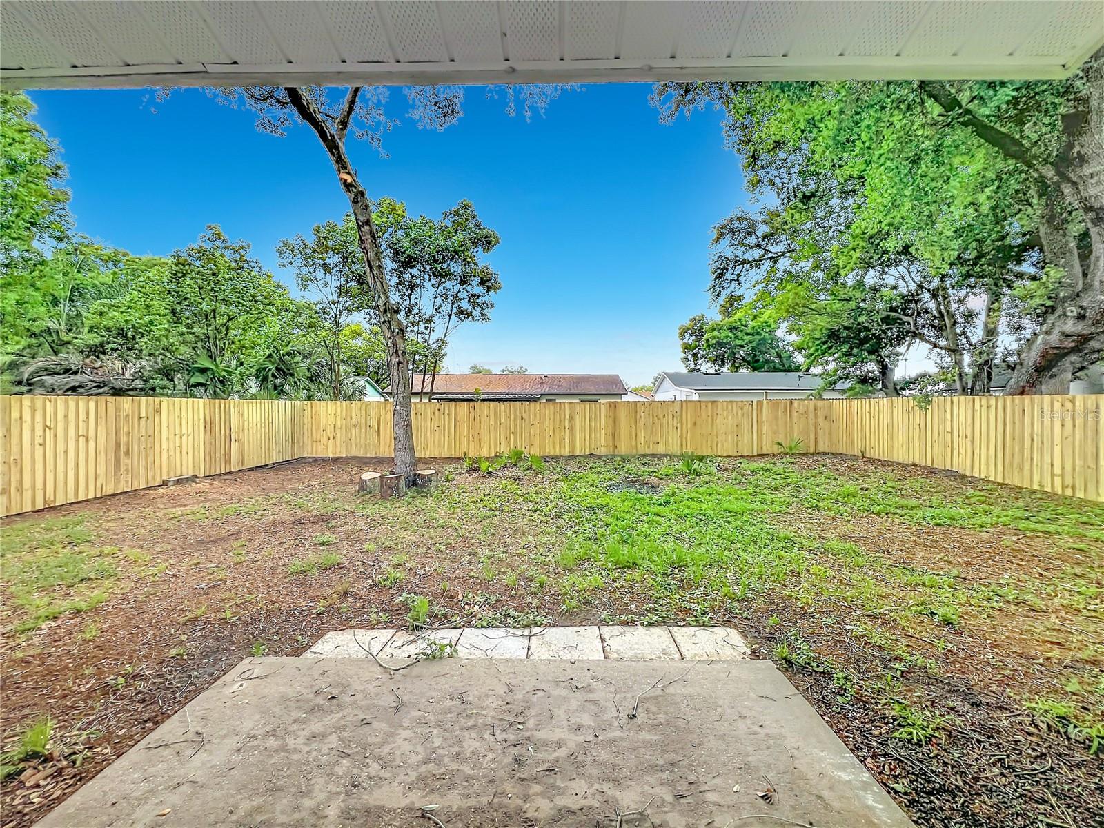 RIVERSIDE COVE - Residential