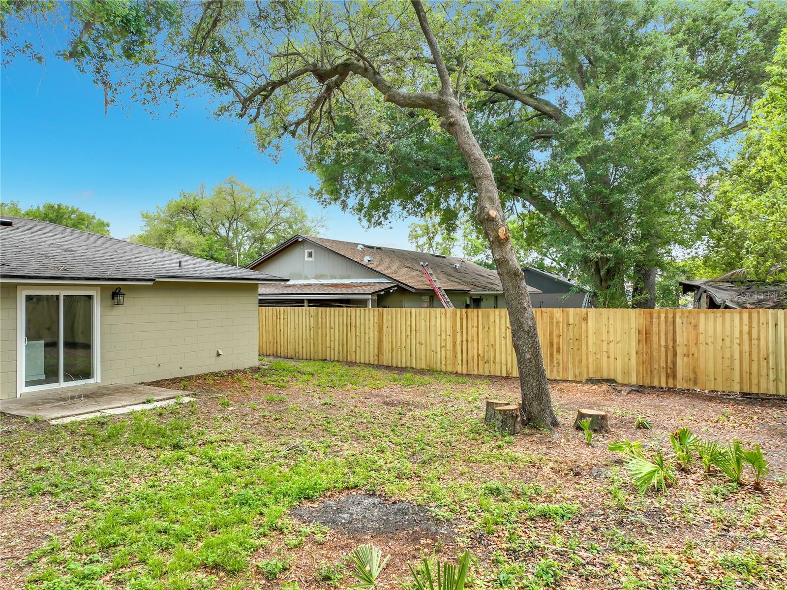 RIVERSIDE COVE - Residential