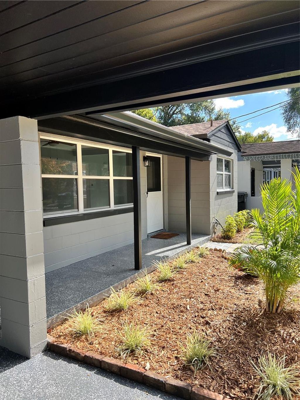 Photo of 113 S Glenwood Avenue, Orlando, FL 32803 (MLS # O6368585)