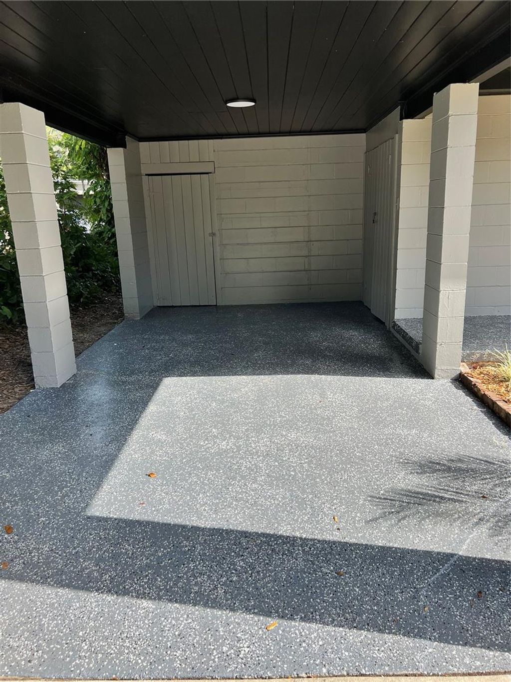 Photo of 113 S Glenwood Avenue, Orlando, FL 32803 (MLS # O6368585)