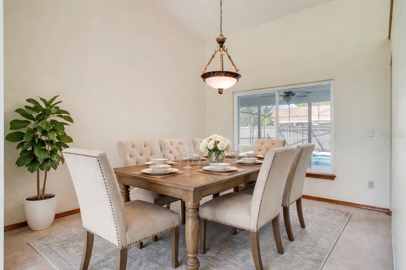 1504 E SPRING RIDGE CIRCLE