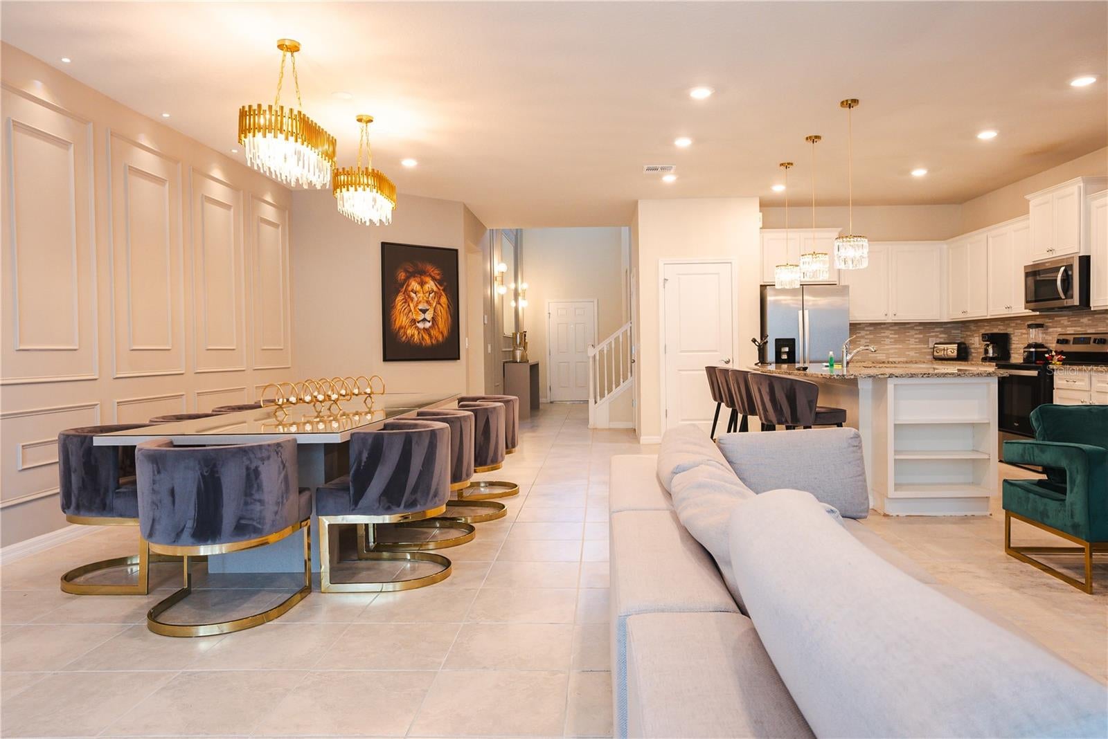2123 LELANI CIRCLE
