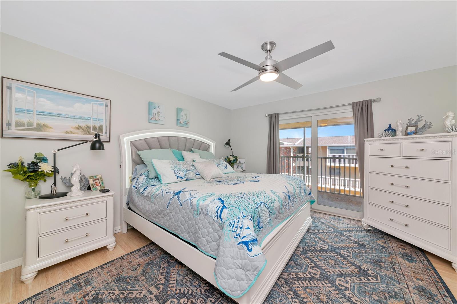 SUNLAND APTS - Residential