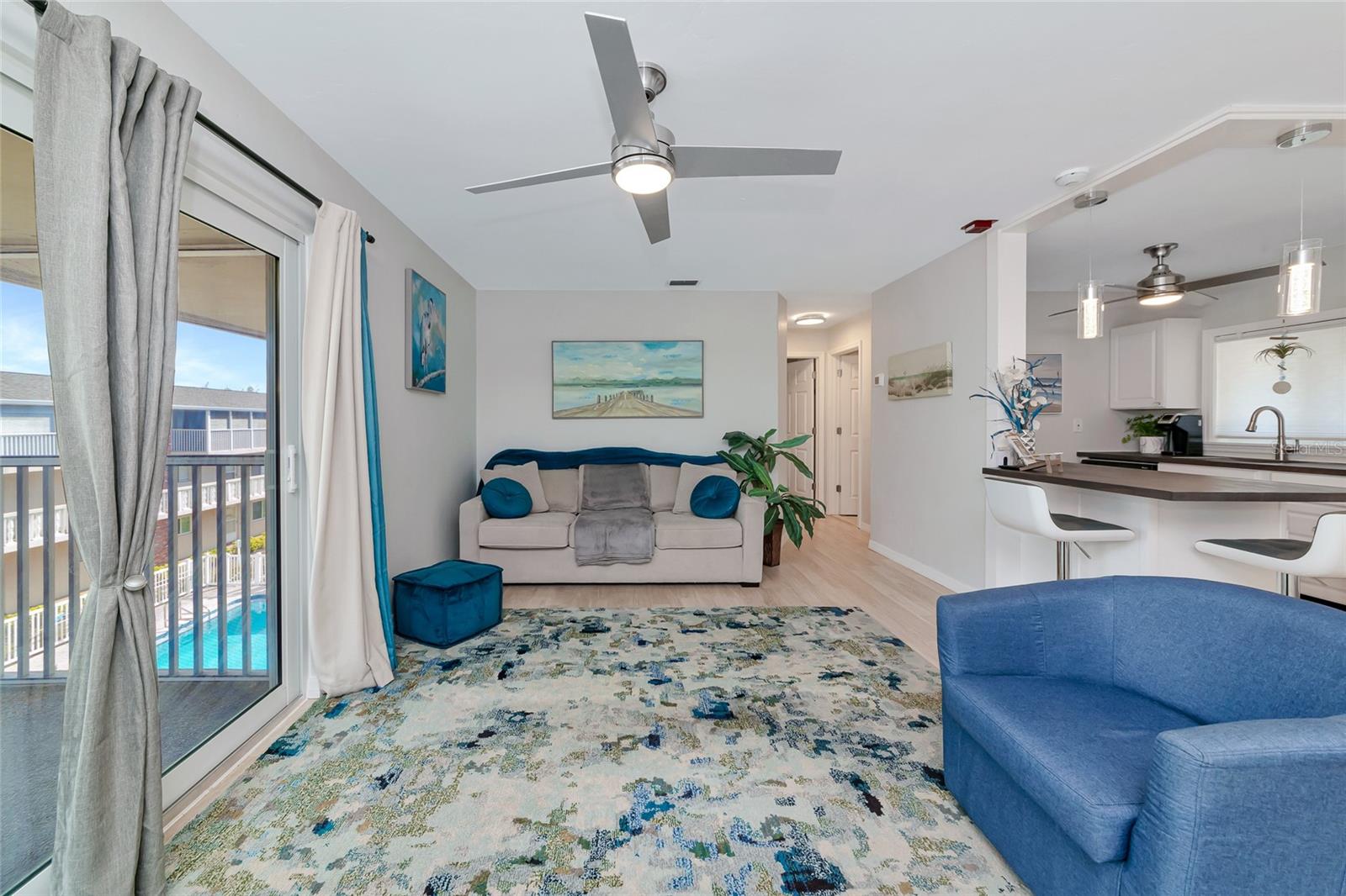 SUNLAND APTS - Residential