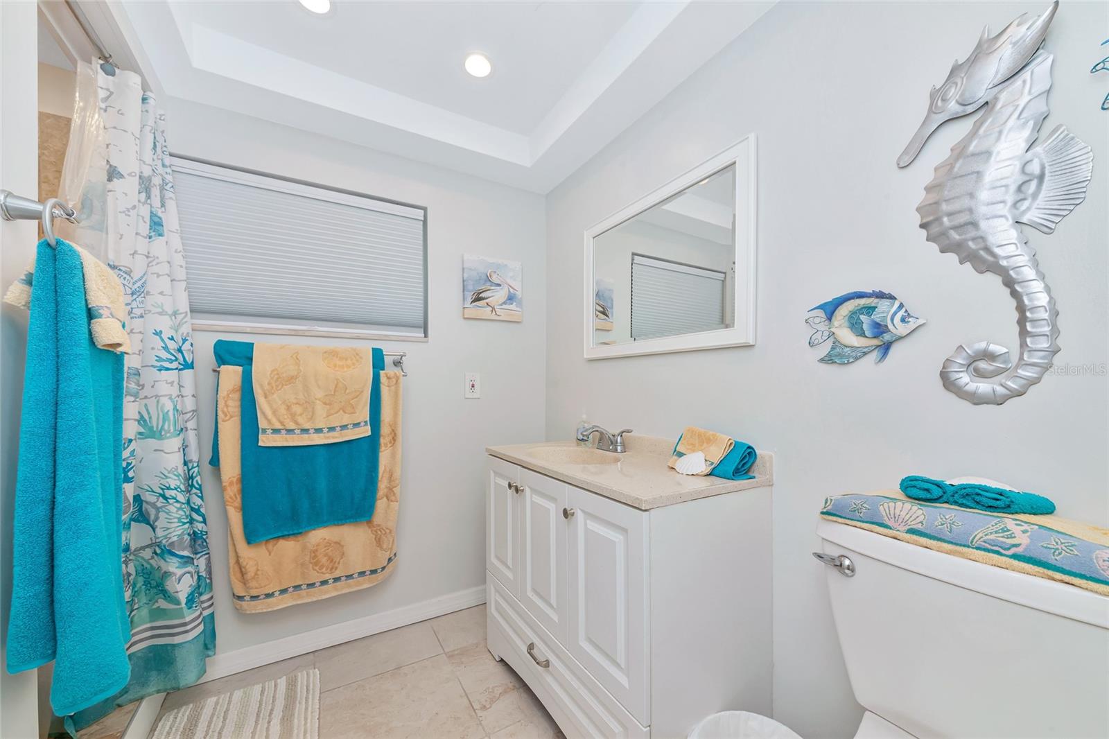 SUNLAND APTS - Residential