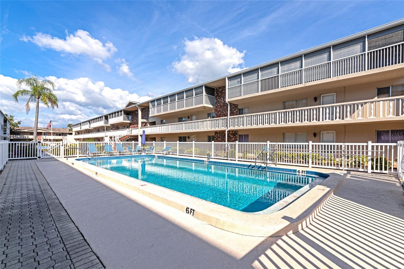 SUNLAND APTS - Residential