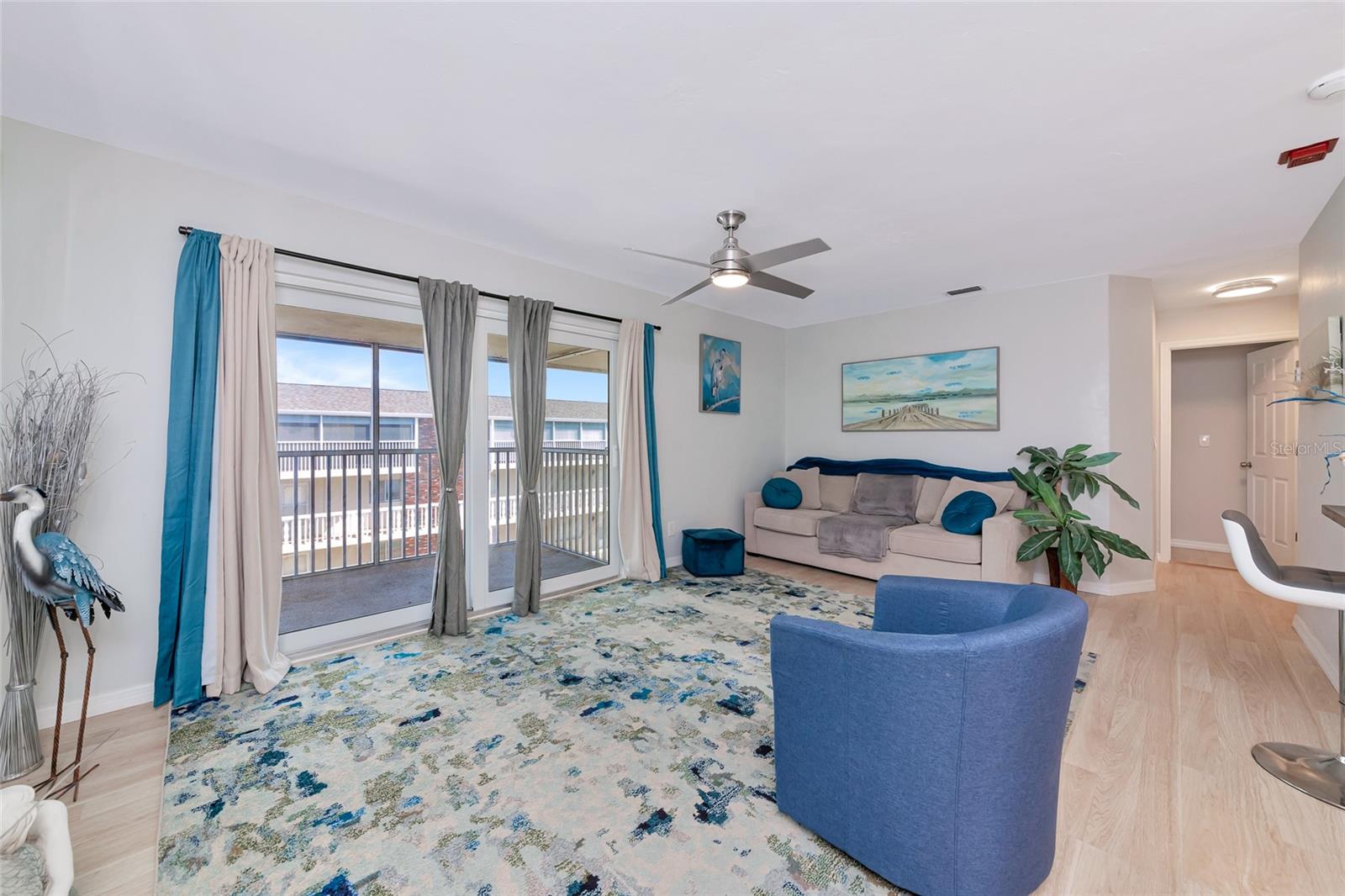 SUNLAND APTS - Residential