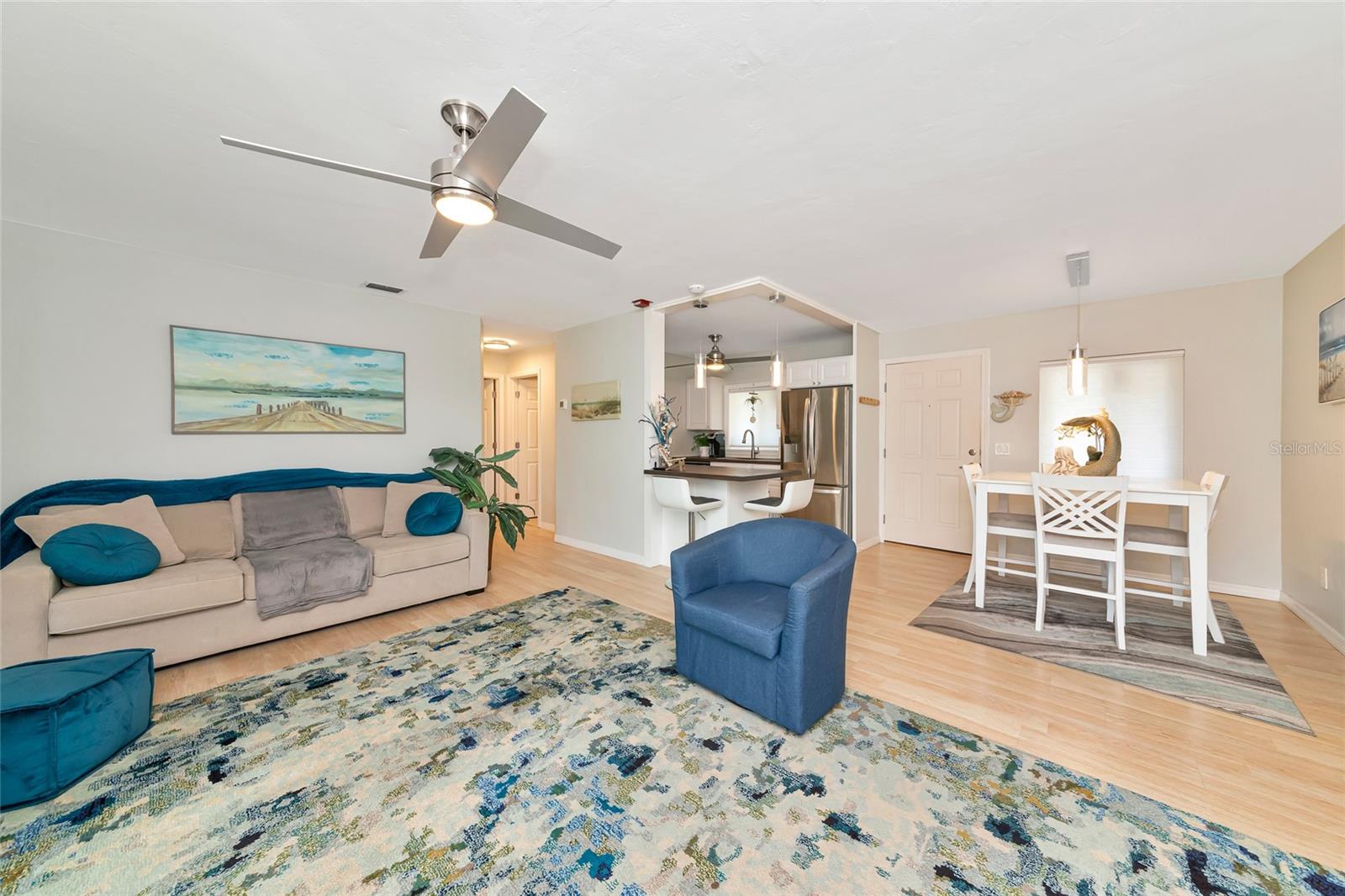 SUNLAND APTS - Residential