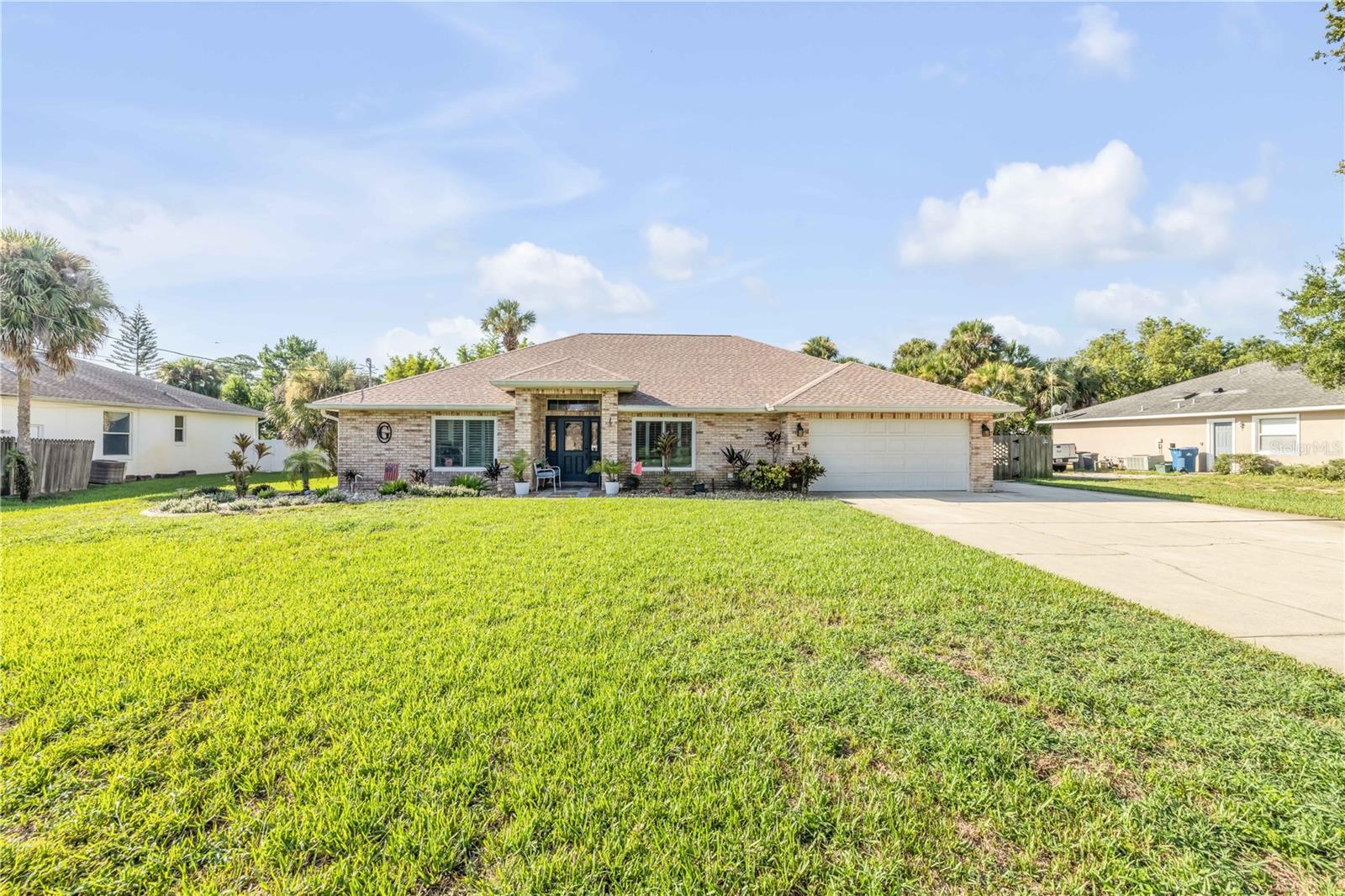 114 FLAMINGO ROAD