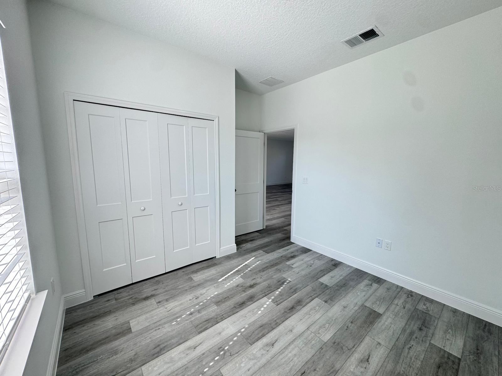 MARION OAKS UN 5 - Residential Lease