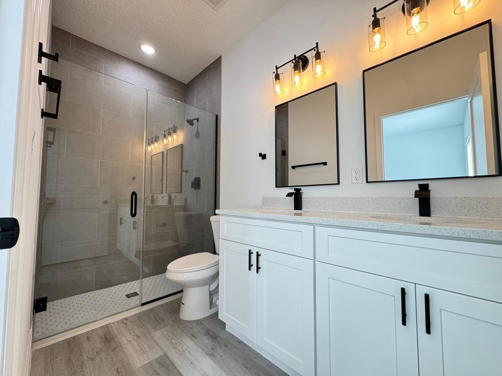 MARION OAKS UN 5 - Residential Lease