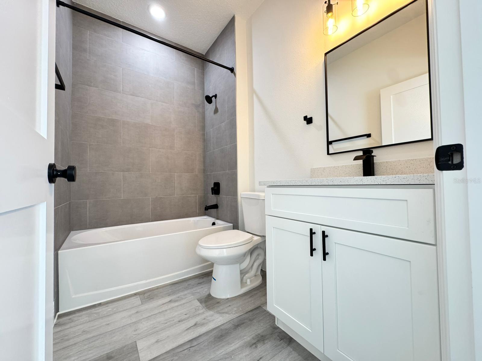 MARION OAKS UN 5 - Residential Lease