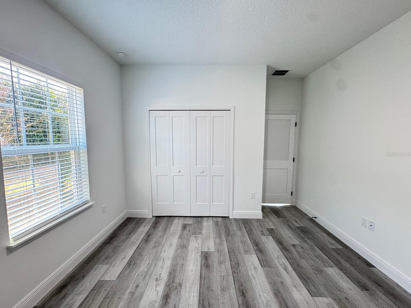 MARION OAKS UN 5 - Residential Lease