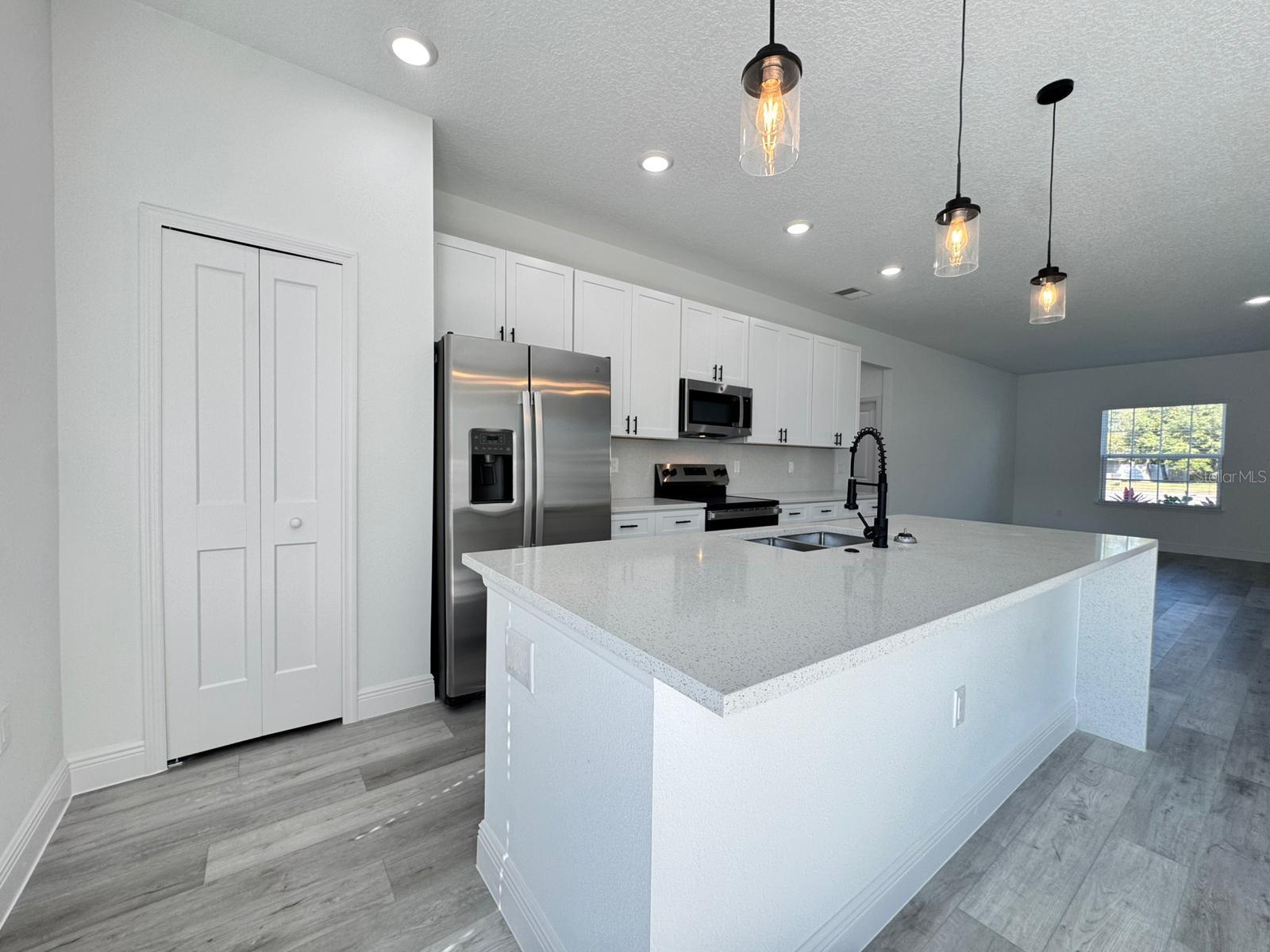 MARION OAKS UN 5 - Residential Lease