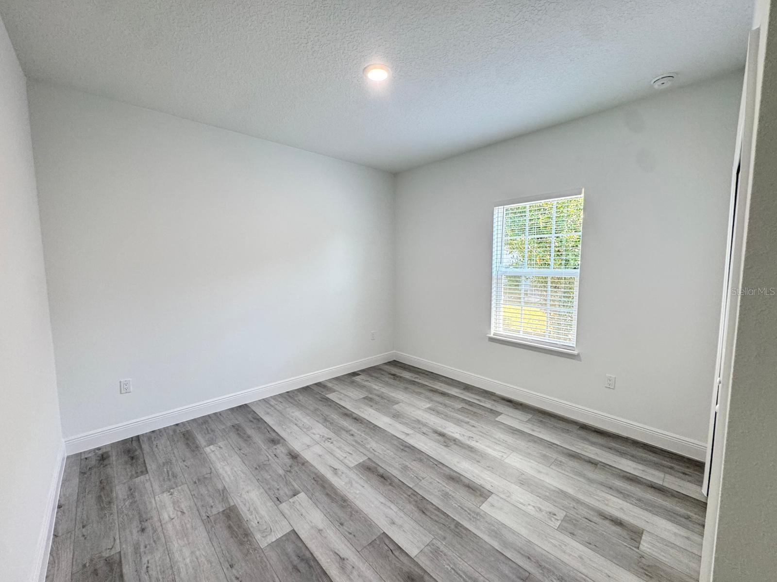 MARION OAKS UN 5 - Residential Lease