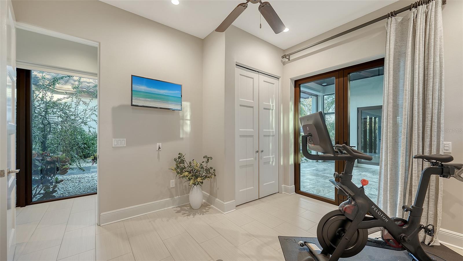 LAKE CLUB PHASE II UNIT 1-A - Residential