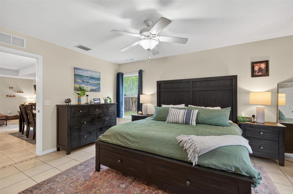 Photo of 4729 NE 16th Terrace, Gainesville, FL 32609 (MLS # GC539274)