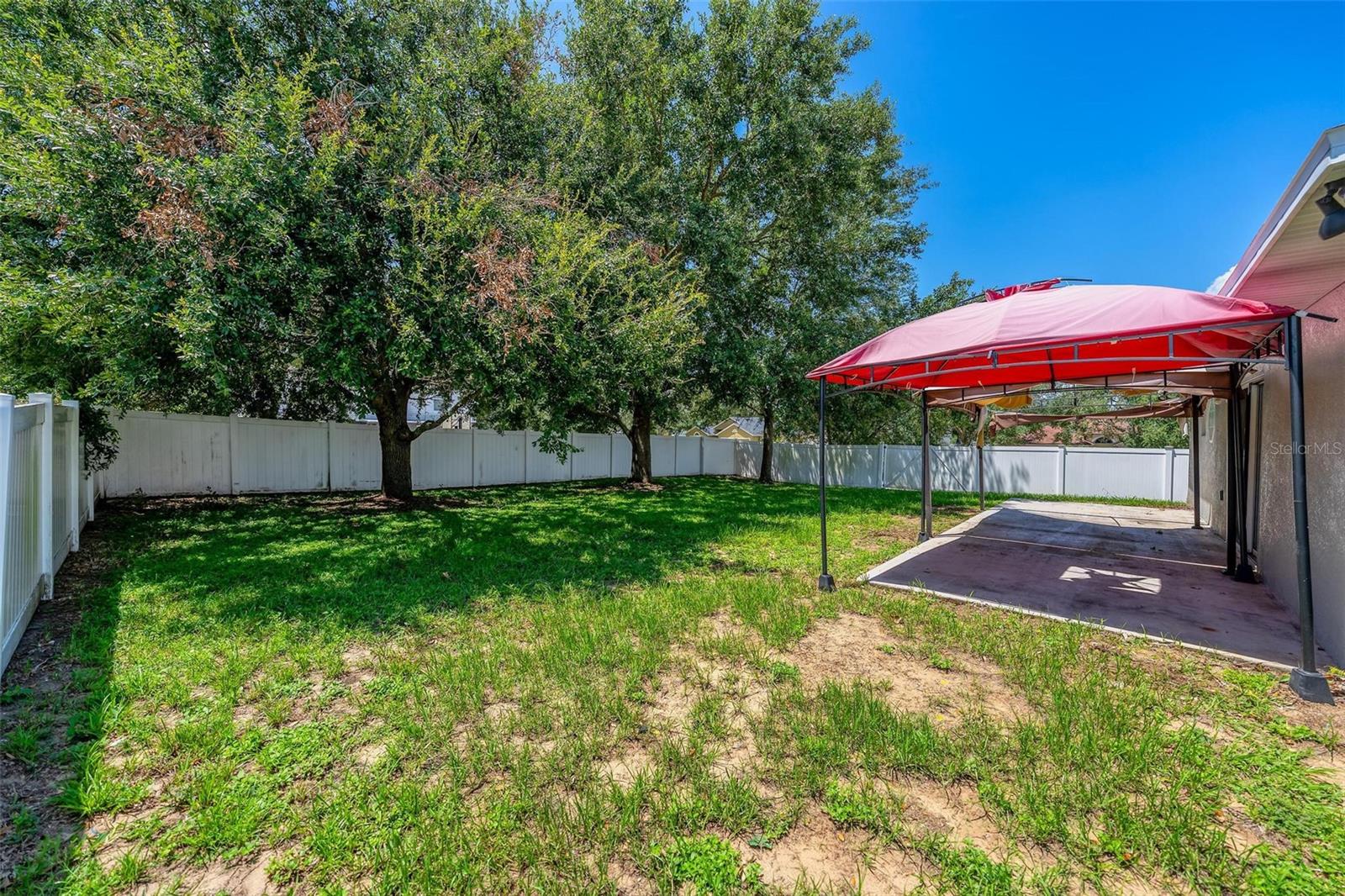 2417 SANDRIDGE CIRCLE