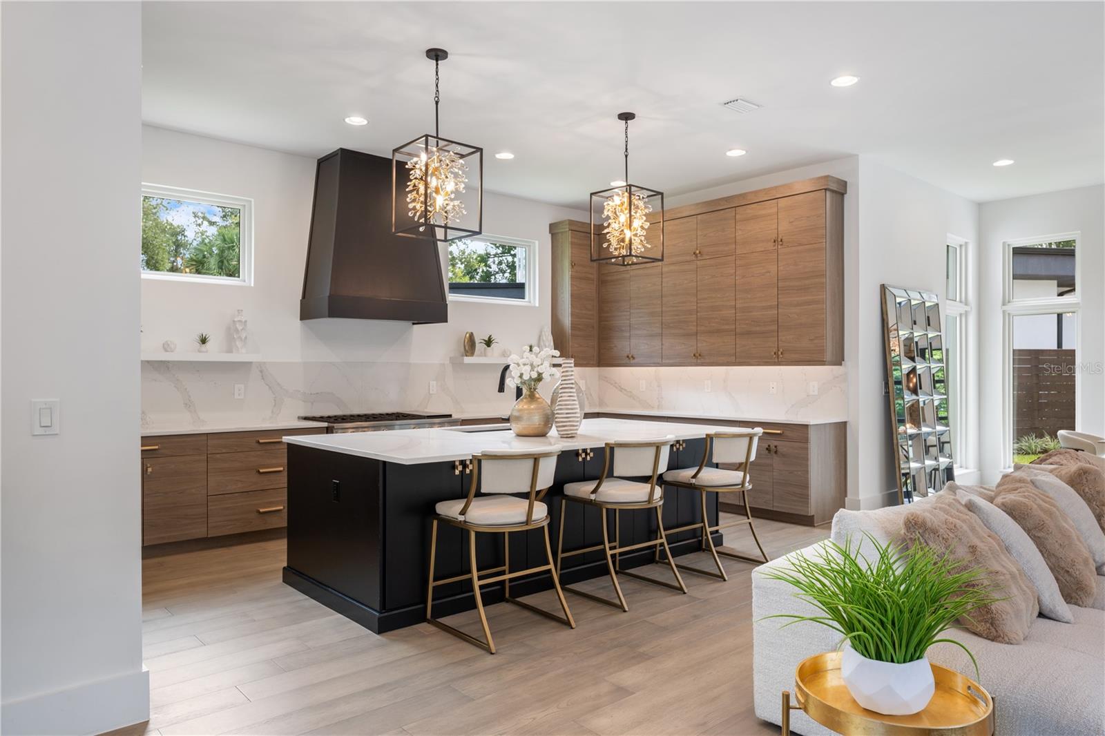 TWIN ACRES - Residential