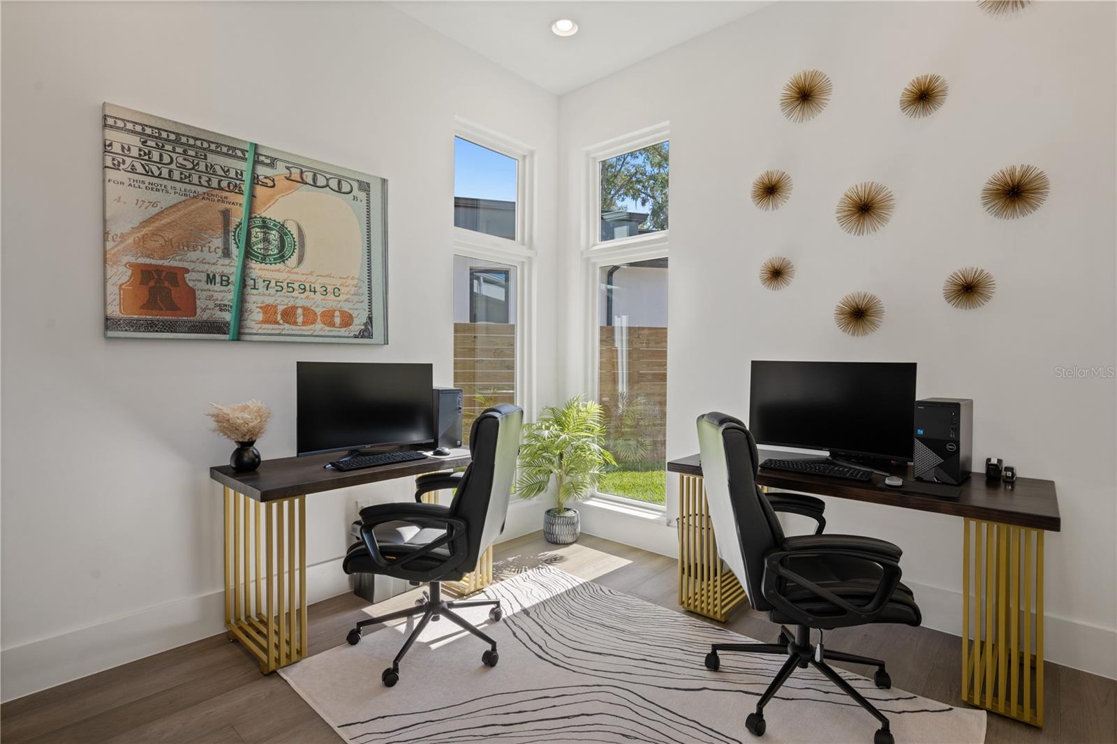 TWIN ACRES - Residential