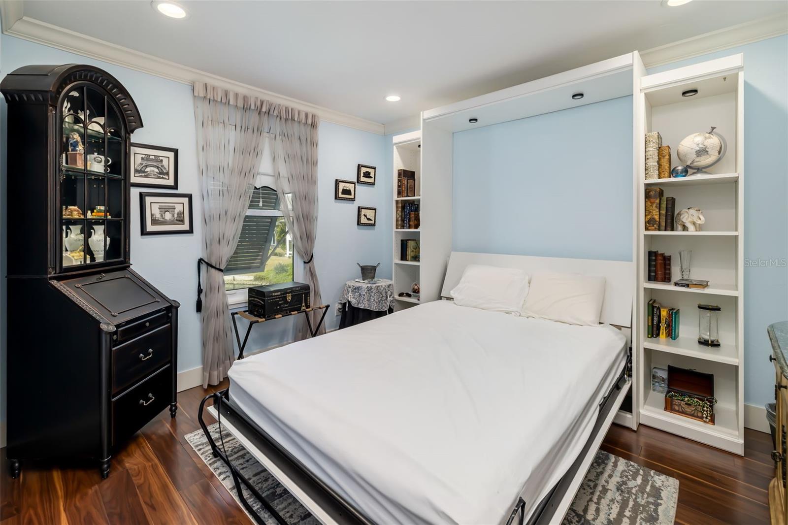 PEPPERTREE BAY III - Residential