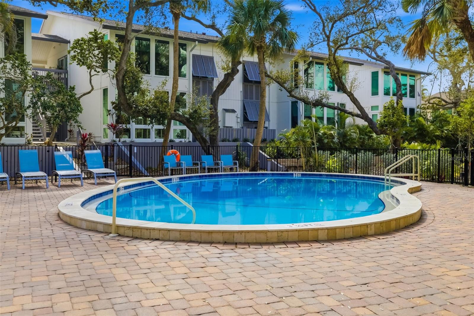 PEPPERTREE BAY III - Residential