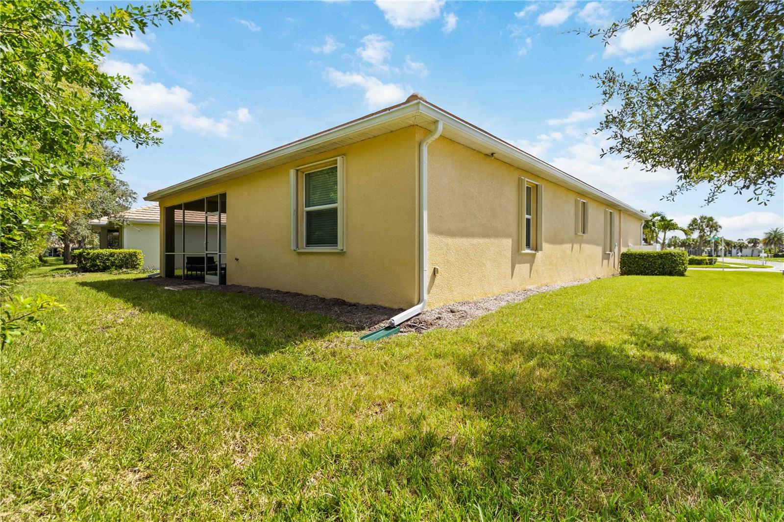 VILLAS AT CHARLESTON PARK - Residential Lease