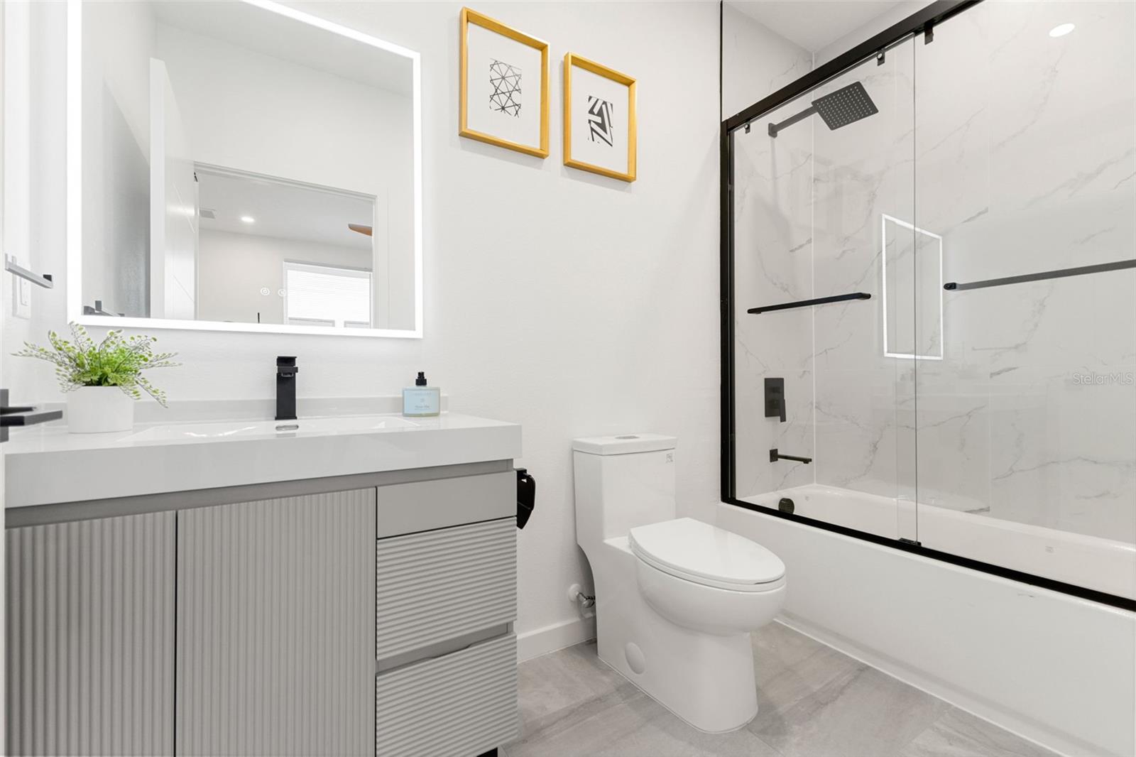 4TH STREET GARDENS - Residential