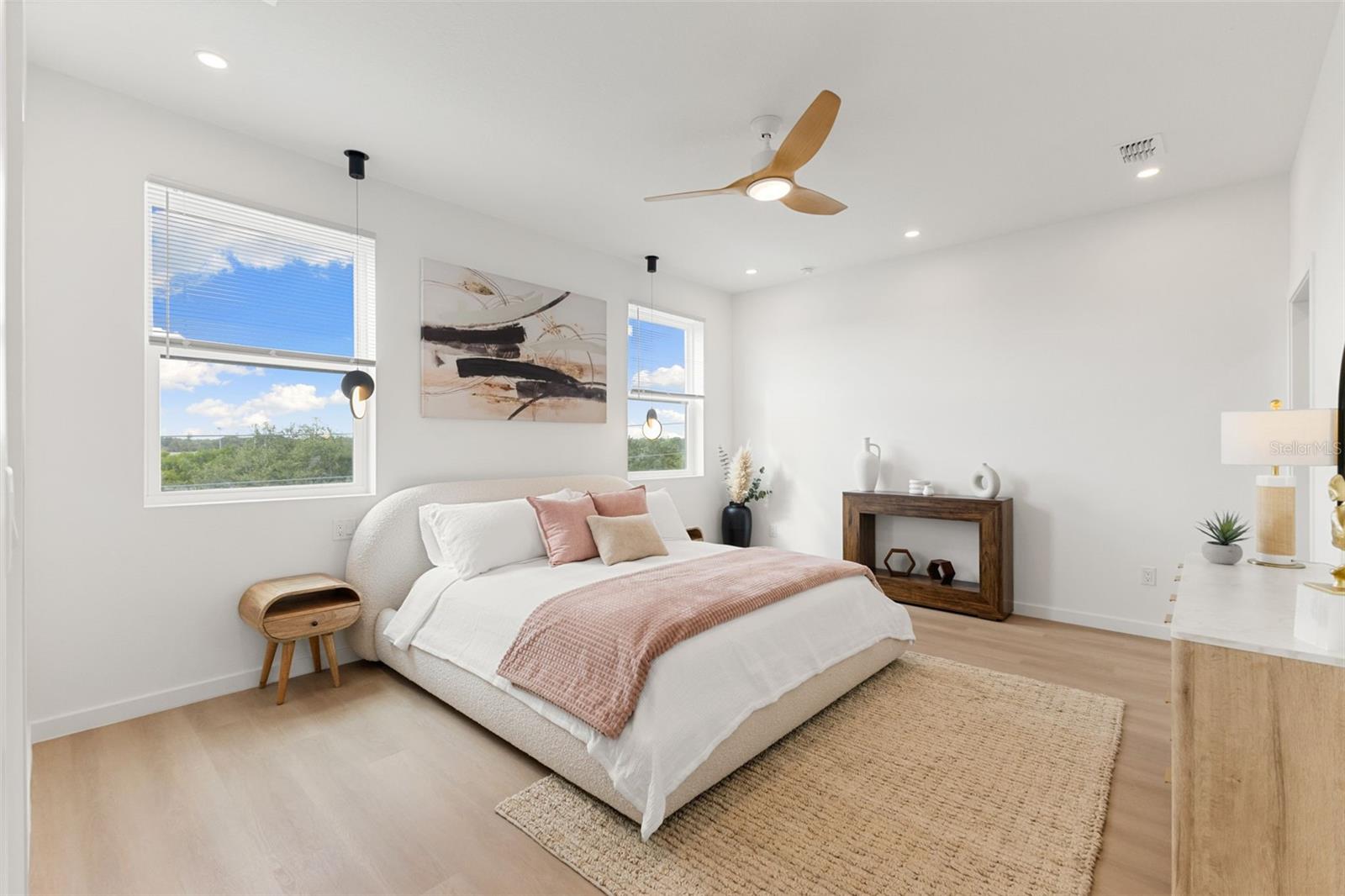 4TH STREET GARDENS - Residential