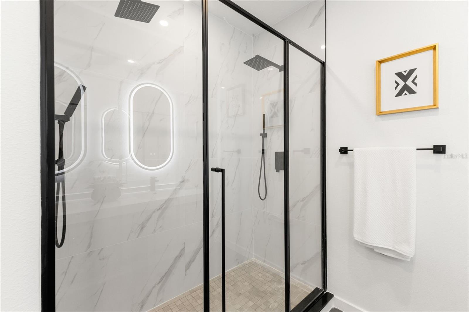 4TH STREET GARDENS - Residential