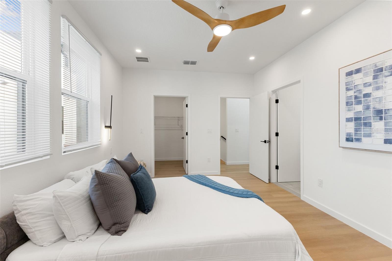 4TH STREET GARDENS - Residential