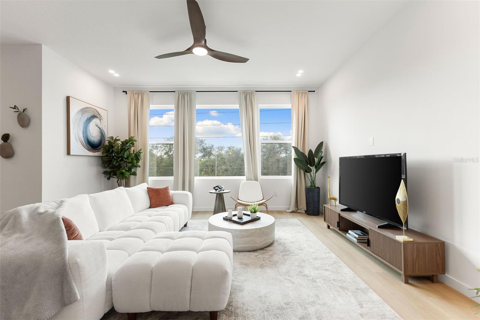 4TH STREET GARDENS - Residential