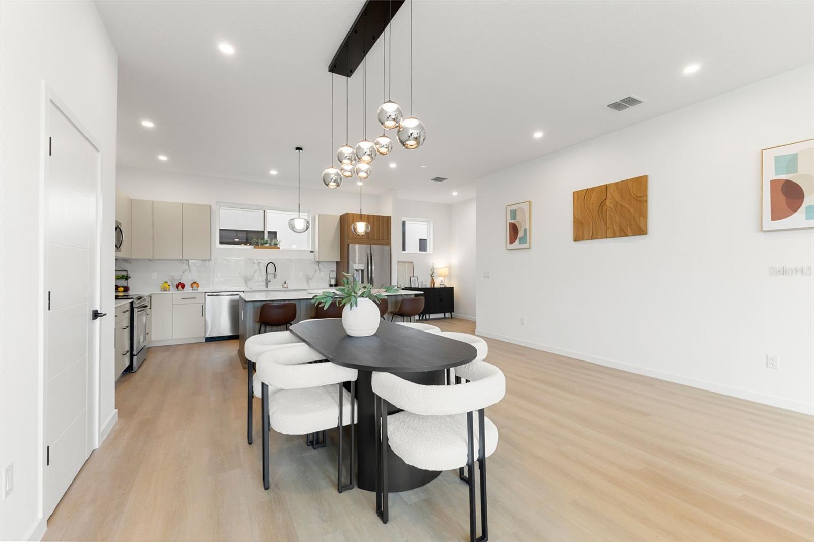 4TH STREET GARDENS - Residential