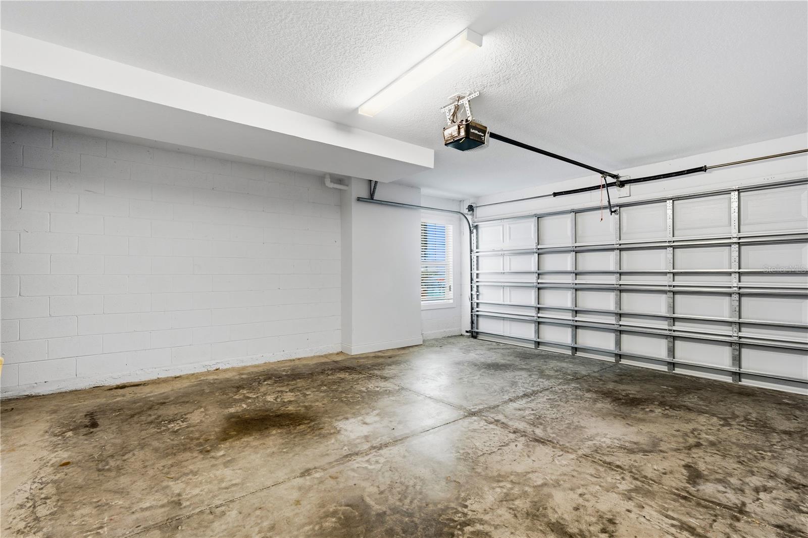PARK LAKE HLND - Residential
