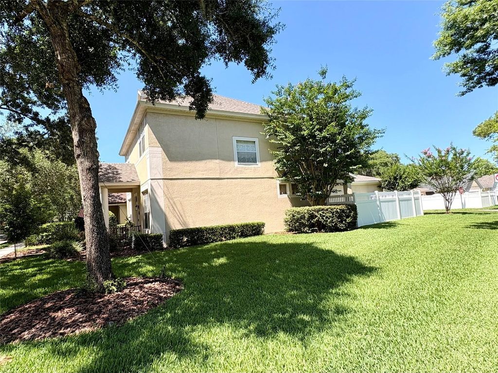 Photo of 239 W Tarrington Drive, Deland, FL 32724 (MLS # V4949132)