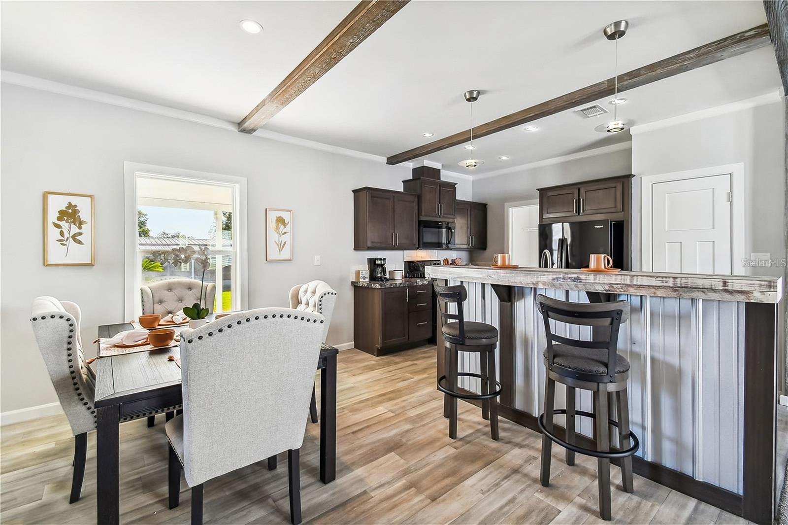 HAMPTON COURT UNREC - Residential