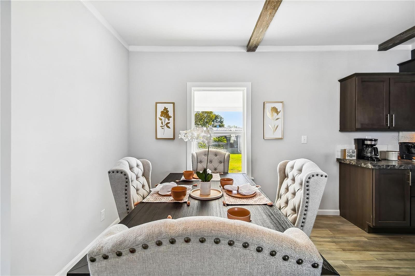 HAMPTON COURT UNREC - Residential