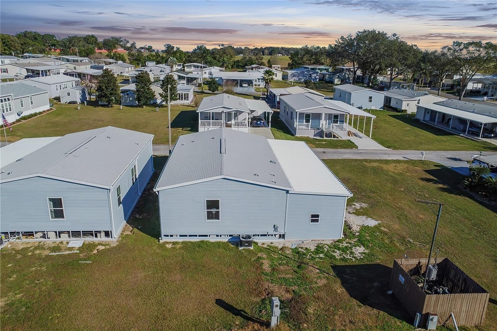 HAMPTON COURT UNREC - Residential