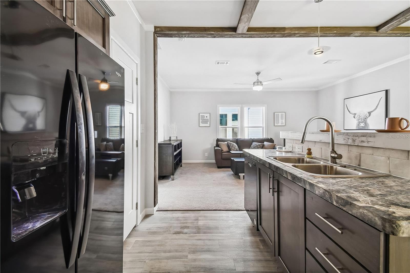 HAMPTON COURT UNREC - Residential