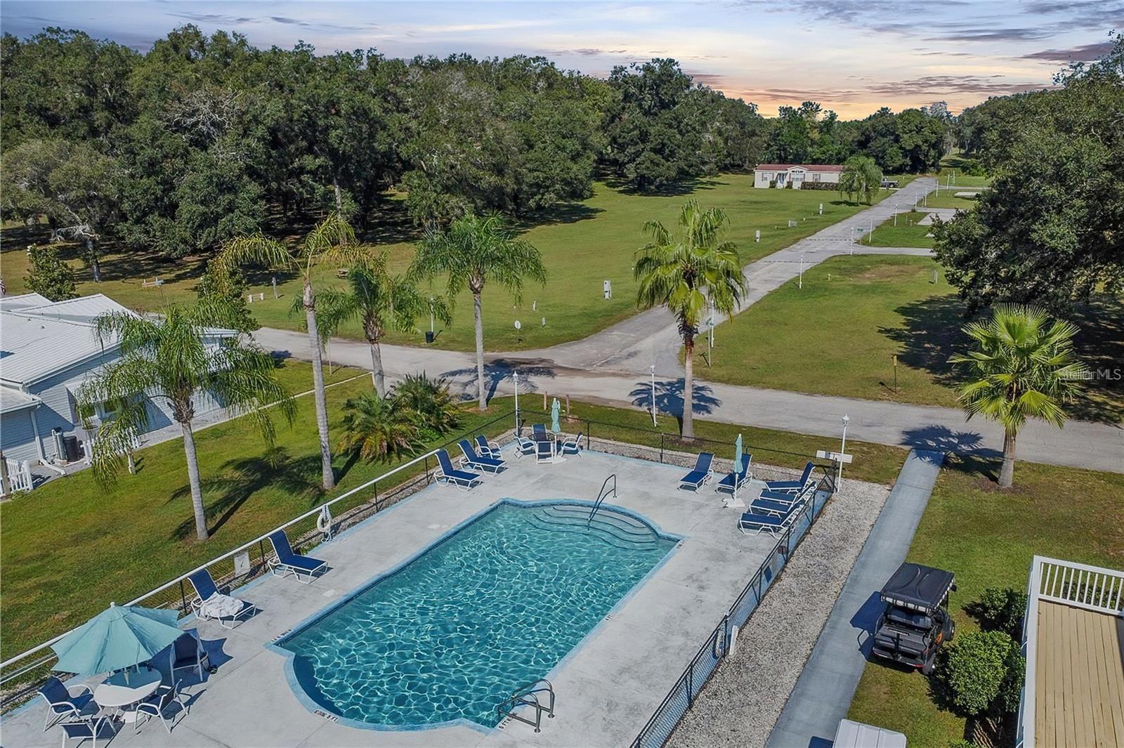 HAMPTON COURT UNREC - Residential