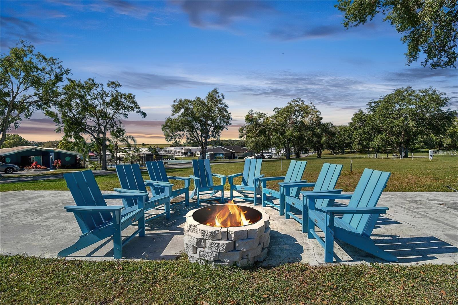 HAMPTON COURT UNREC - Residential