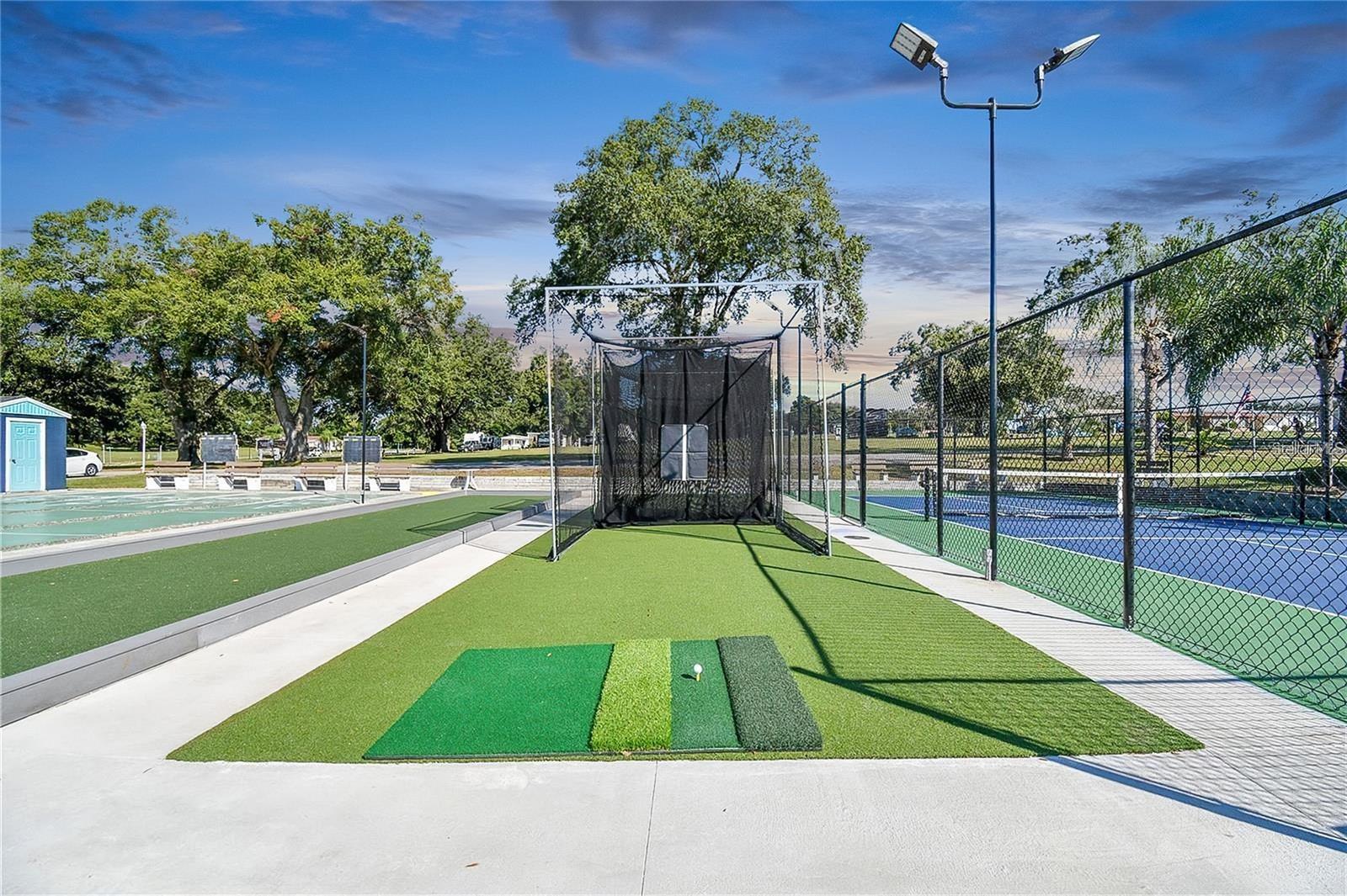 HAMPTON COURT UNREC - Residential