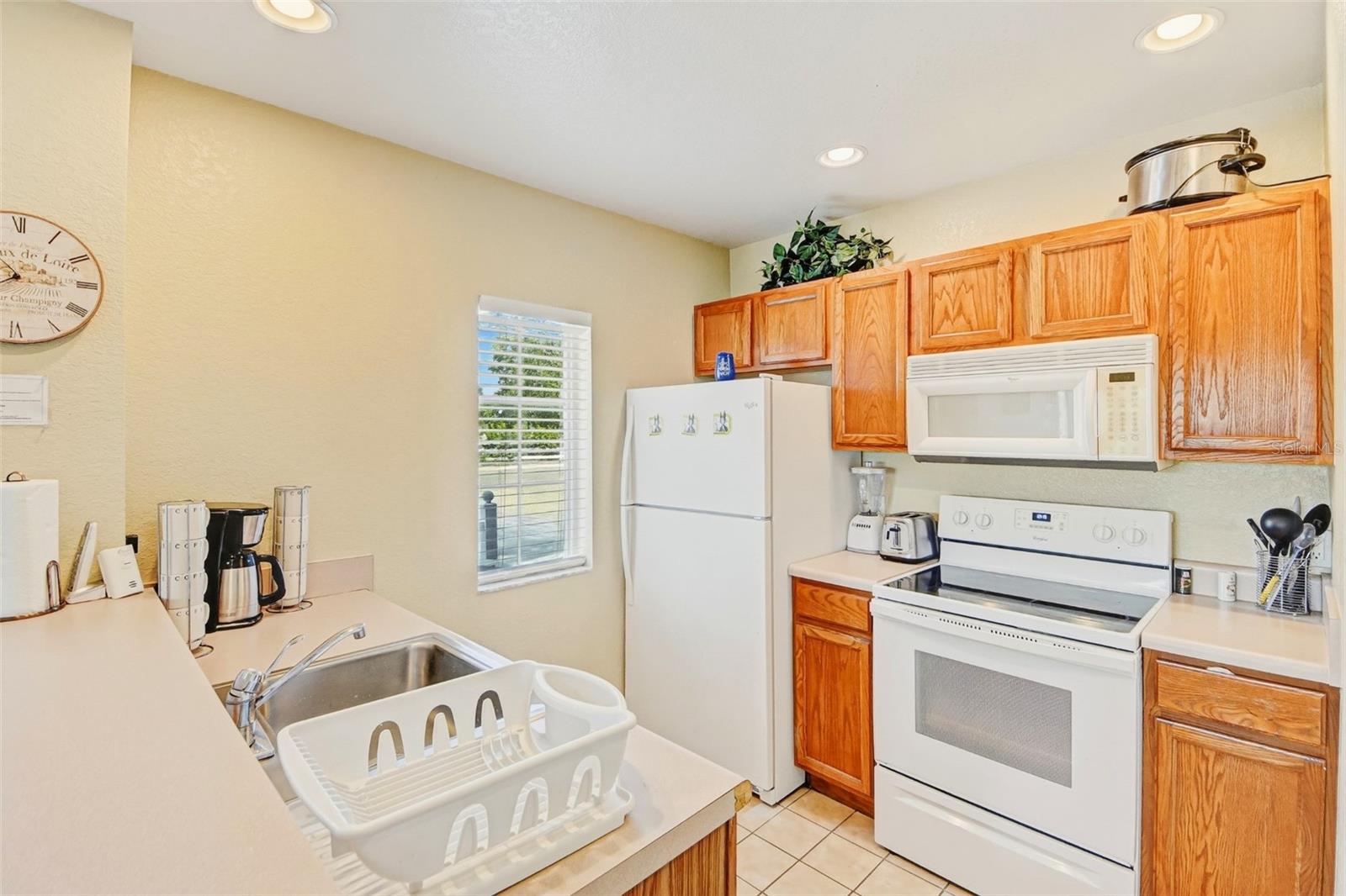 VILLAS AT SEVEN DWARFS LANE CONDO - Residential