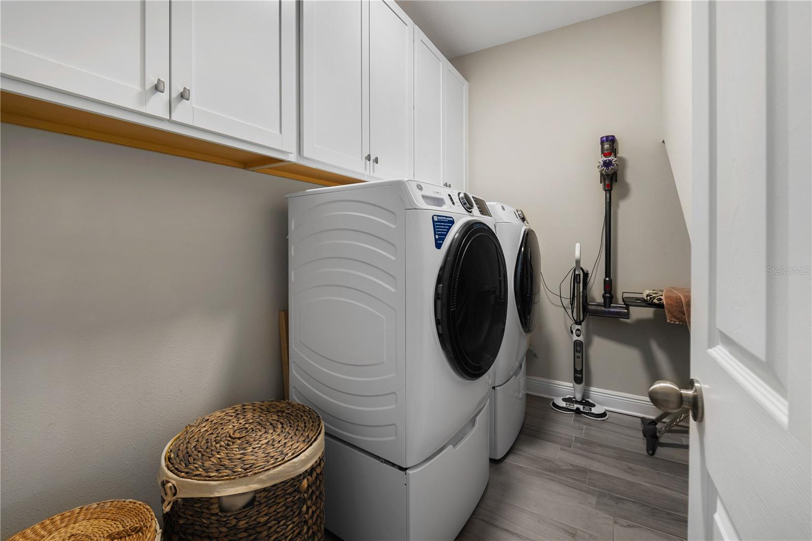 BERRY BAY SUB - Residential