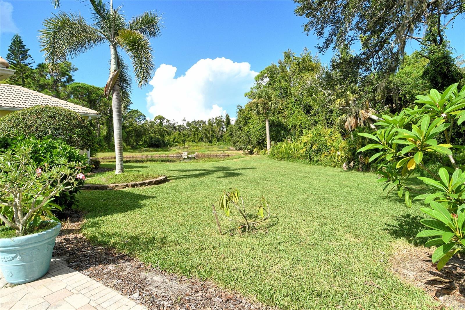 WILLOWBROOK - Residential